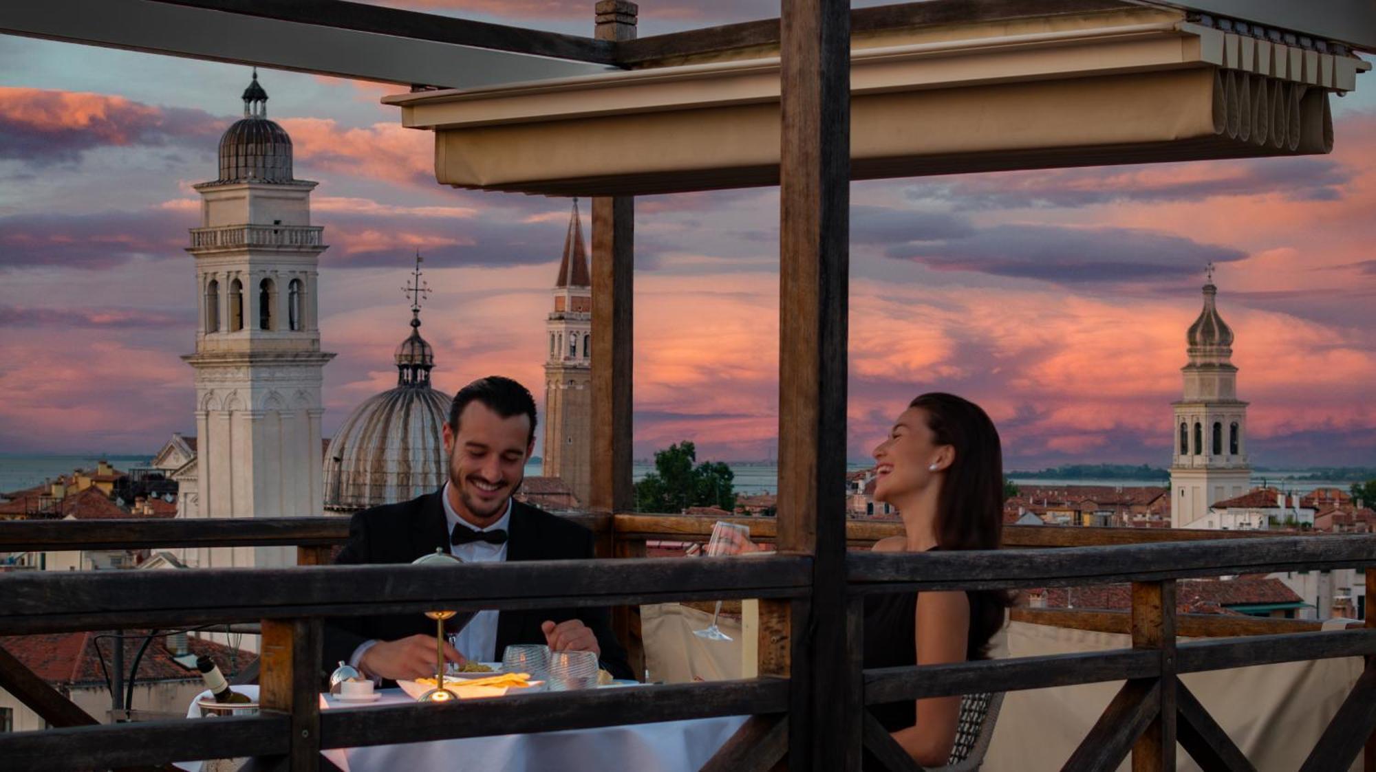 Londra Palace Venezia Экстерьер фото